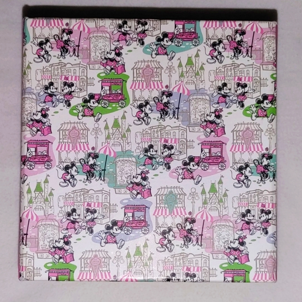 New LE Dooney & Bourke Disney Marketplace Magic Band